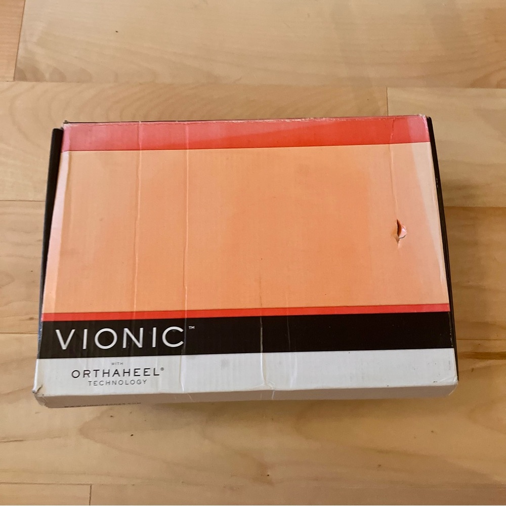 NEW Vionic Cathy Wide Sandals - Picture 6 of 6